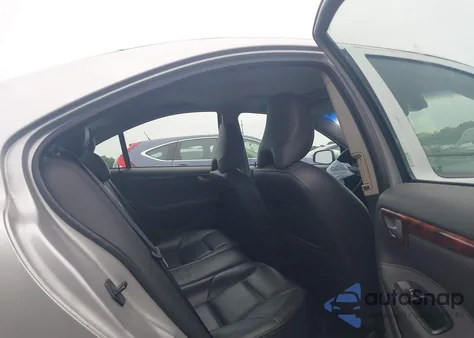 2006 Volvo S60 2.5T from USA, damaged, VIN YV1RS592062522170